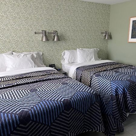 Wolastoq Inn And Suites Houlton Εξωτερικό φωτογραφία